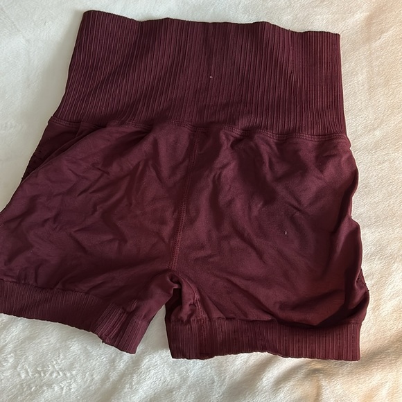 NWOT FP Movement good karma running shorts - Picture 8 of 8